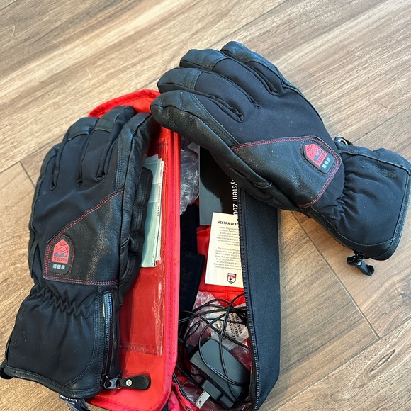 Hestra Power Heater Glove XL in Black - Picture 3 of 4